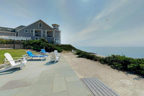 Immaculate Beach Condo